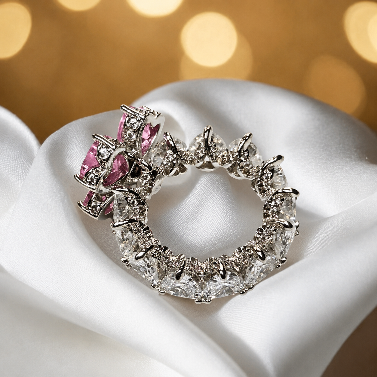 Rosé Icy Clover Ring