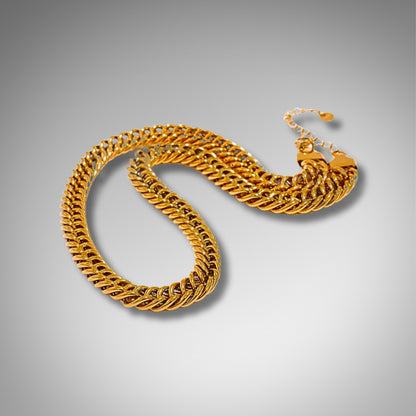 Gilded Strength ~A blend of power and gold-plated elegance~