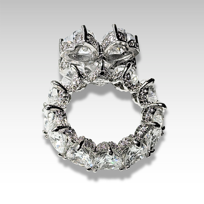 Signature Icy Clover Ring Frost